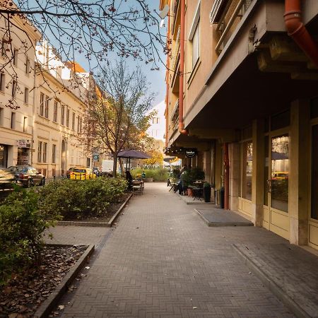 Super Cute Studio With Terrace Next To Gozsdu Passage Βουδαπέστη Εξωτερικό φωτογραφία