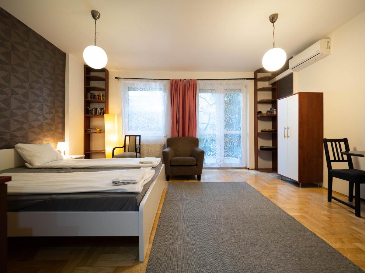 Super Cute Studio With Terrace Next To Gozsdu Passage Βουδαπέστη Εξωτερικό φωτογραφία
