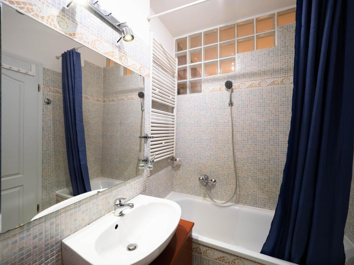 Super Cute Studio With Terrace Next To Gozsdu Passage Βουδαπέστη Εξωτερικό φωτογραφία